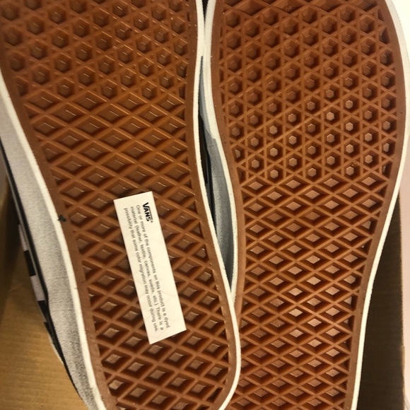 VANS NEW CHECKERBOARD BLACK/White mens 9.5 NEW IN BOX - Picture 8 of 9